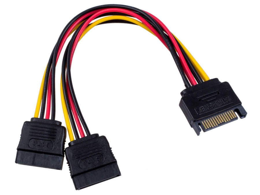 CABLE SATA DE PODER EN Y 1 MACHO A 2 HEMBRAS 15 PINES