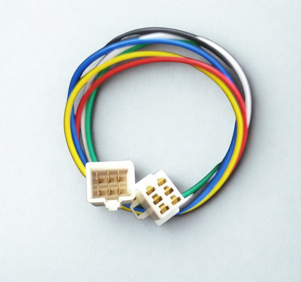 ADAPTADOR INTERNO DE CORRIENTE PARA PC DE 6 PINES